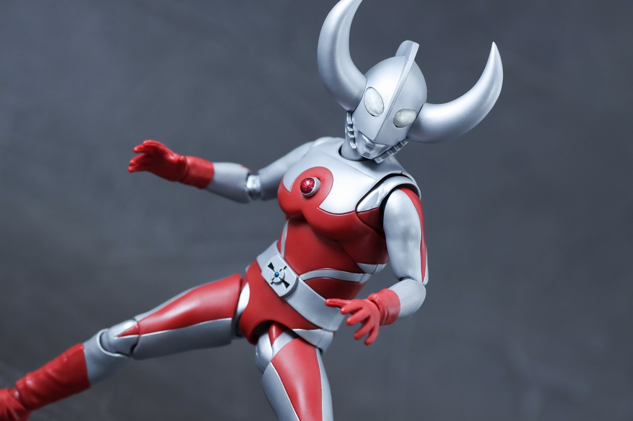 S.H.フィギュアーツ　ウルトラの父　レビュー　アクション