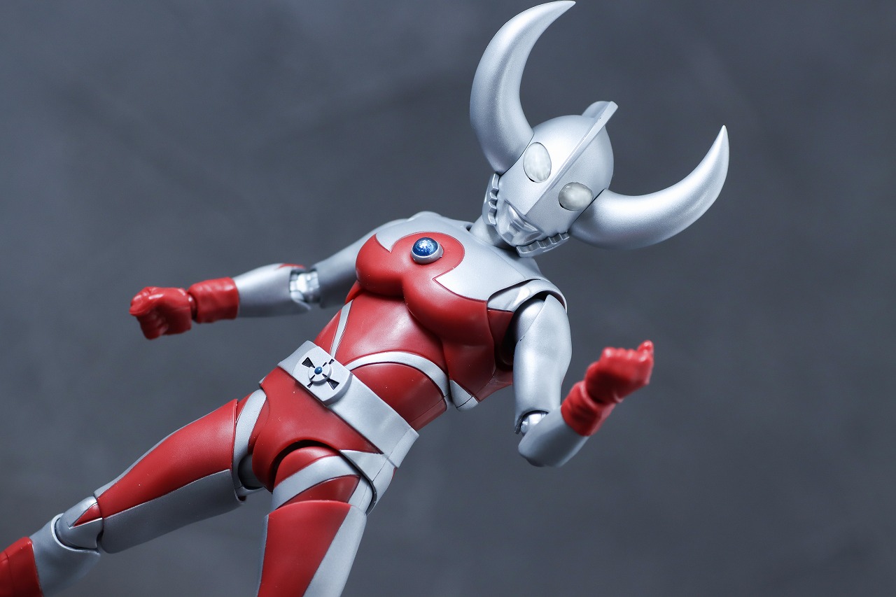 S.H.フィギュアーツ　ウルトラの父　レビュー　アクション