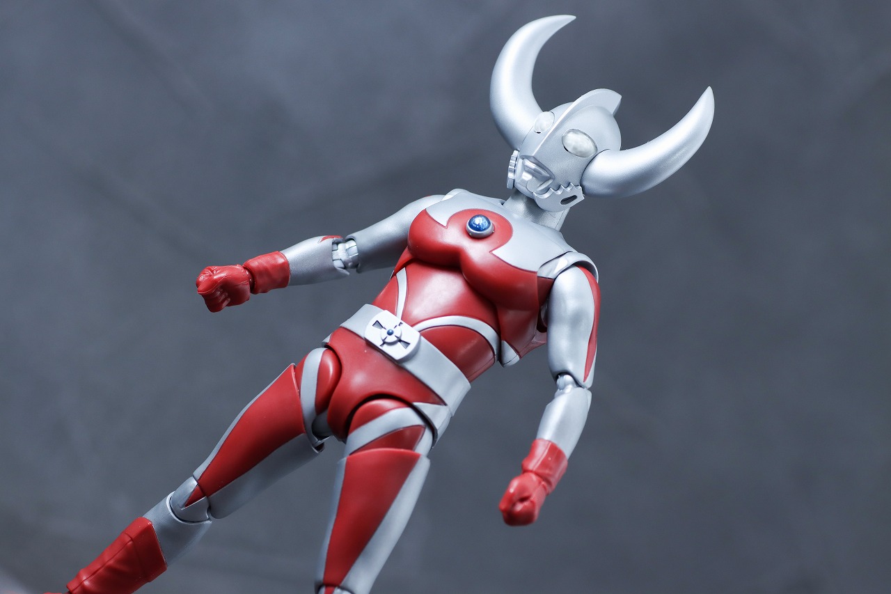 S.H.フィギュアーツ　ウルトラの父　レビュー　アクション