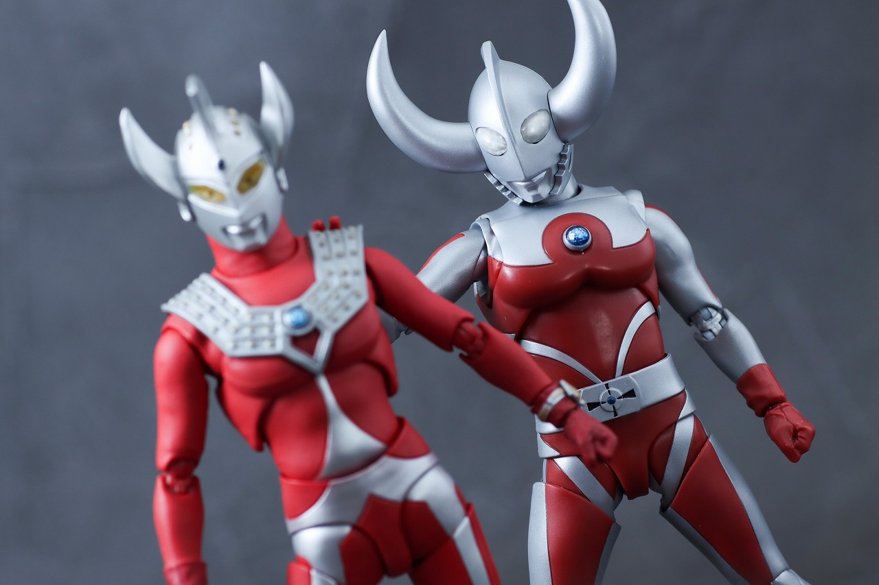 S.H.フィギュアーツ　ウルトラの父　レビュー　アクション　ウルトラマンタロウ