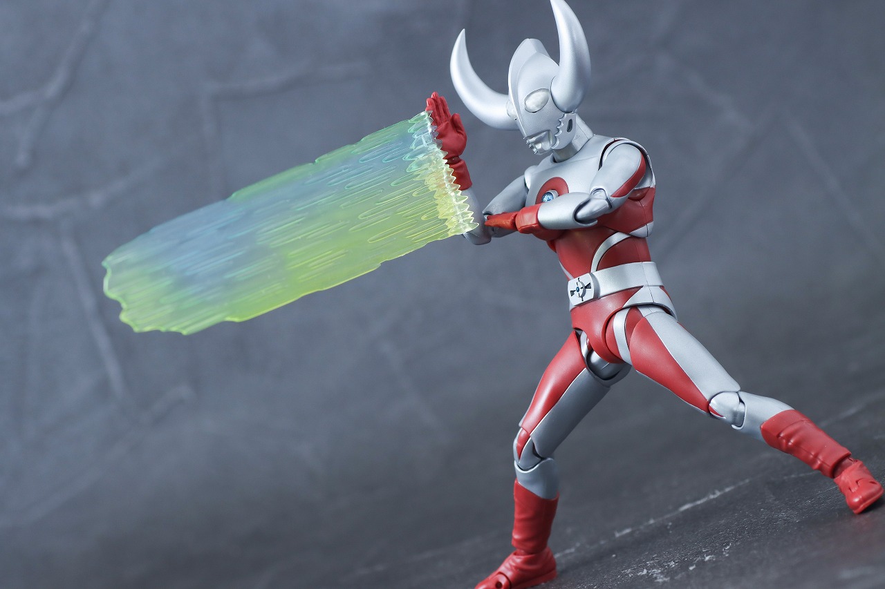 S.H.フィギュアーツ　ウルトラの父　レビュー　アクション