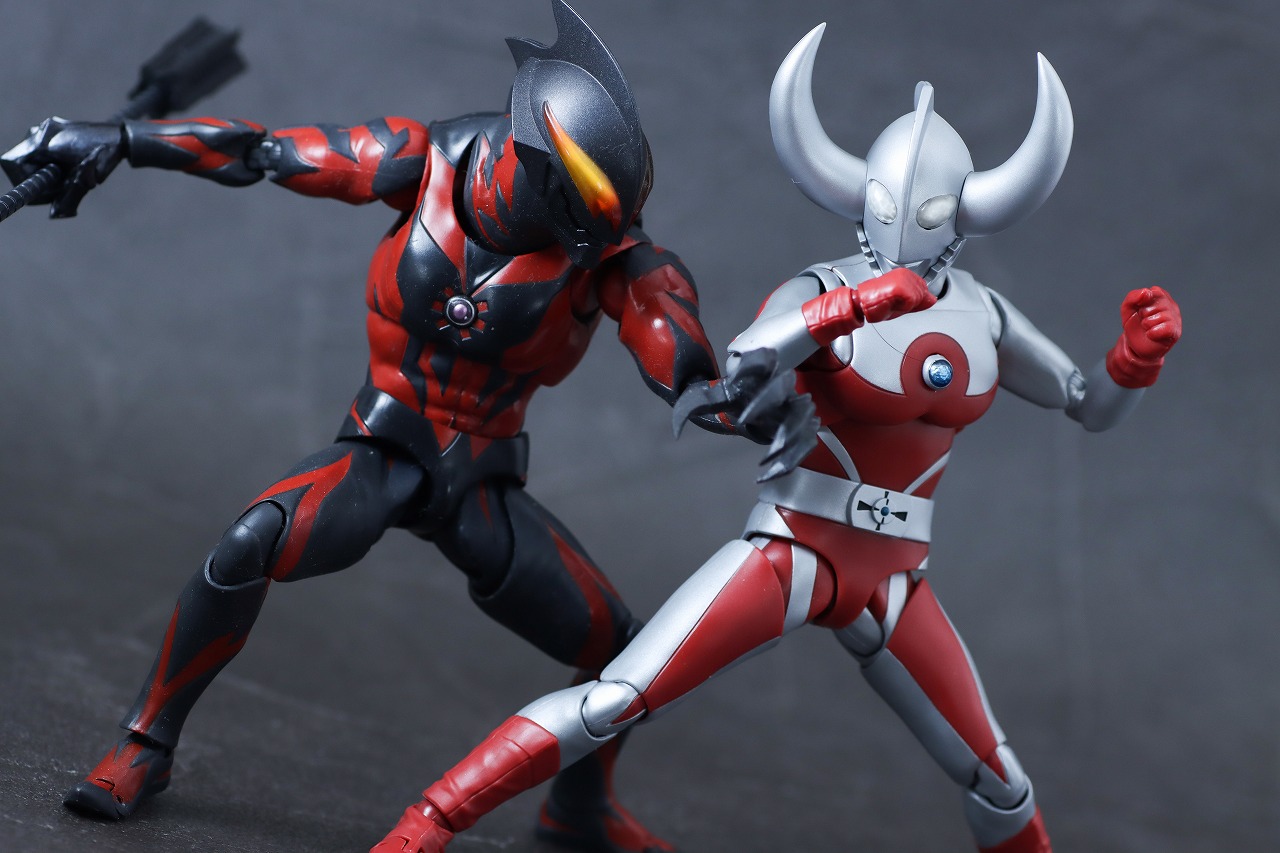 S.H.フィギュアーツ　ウルトラの父　レビュー　アクション　ウルトラマンベリアル