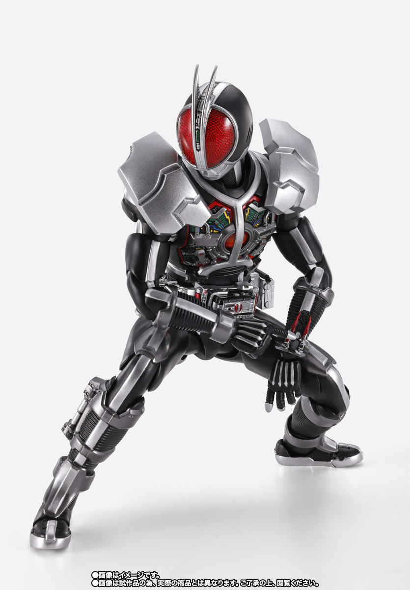 S.H.フィギュアーツ 真骨彫製法　仮面ライダーファイズ アクセルフォーム