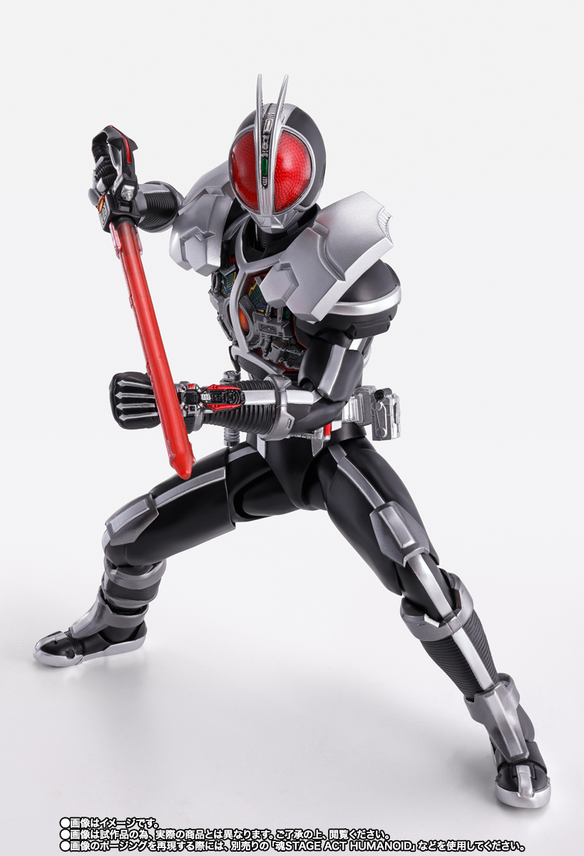 S.H.フィギュアーツ 真骨彫製法　仮面ライダーファイズ アクセルフォーム