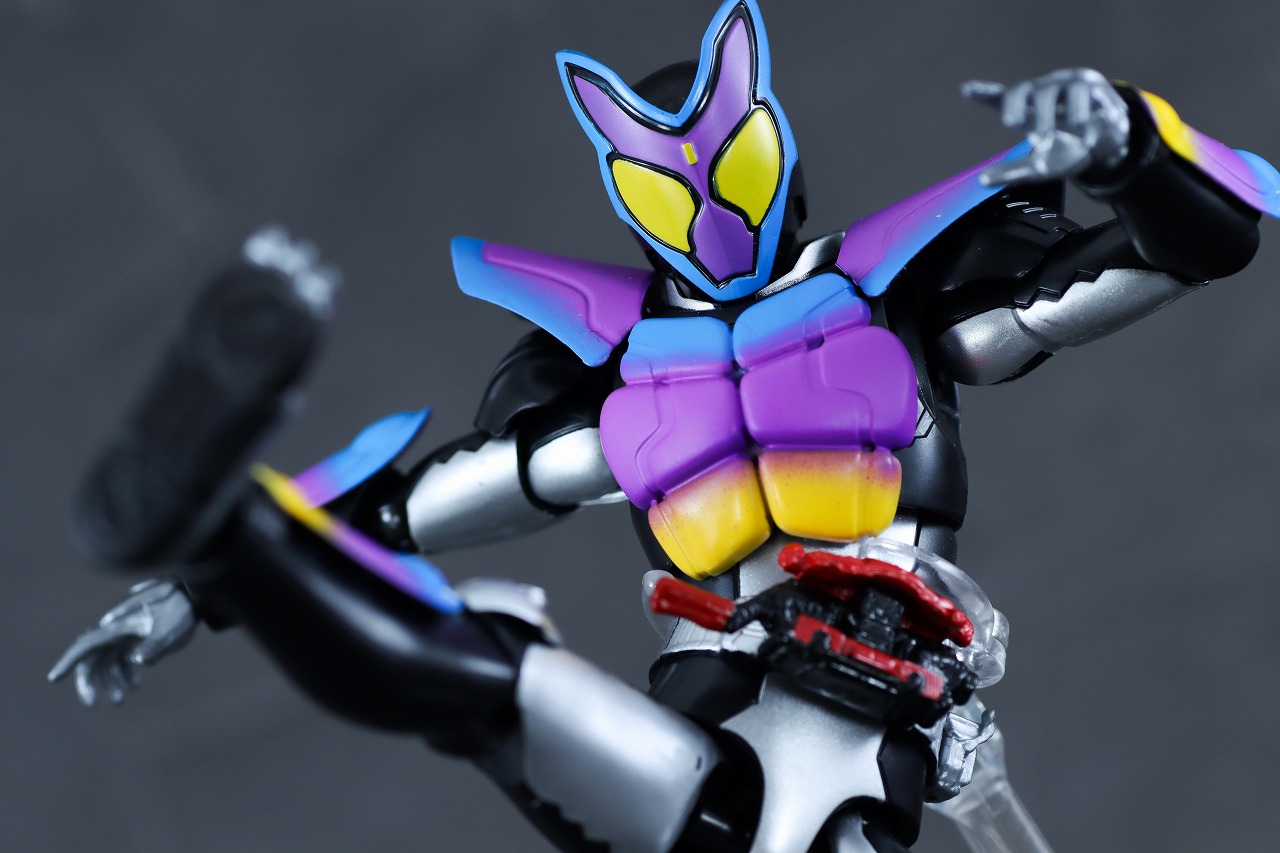 仮面ライダーアクションフィギュア　仮面ライダーガヴ ポッピングミフォーム　レビュー