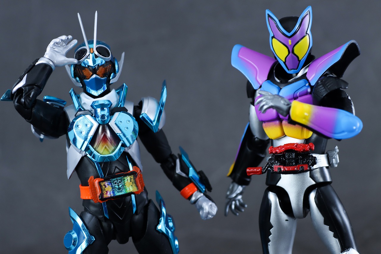 仮面ライダーアクションフィギュア　仮面ライダーガヴ ポッピングミフォーム　レビュー　アクション S.H.フィギュアーツ　仮面ライダーガッチャード　スチームホッパー