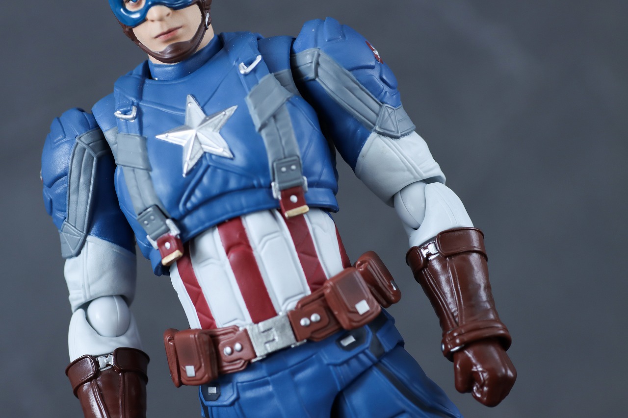 MAFEX　キャプテンアメリカ　Classic Suit　クラシックスーツ　レビュー　本体