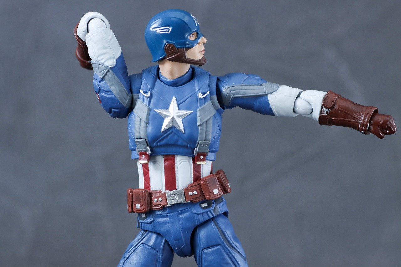 MAFEX　キャプテンアメリカ　Classic Suit　クラシックスーツ　レビュー　可動範囲