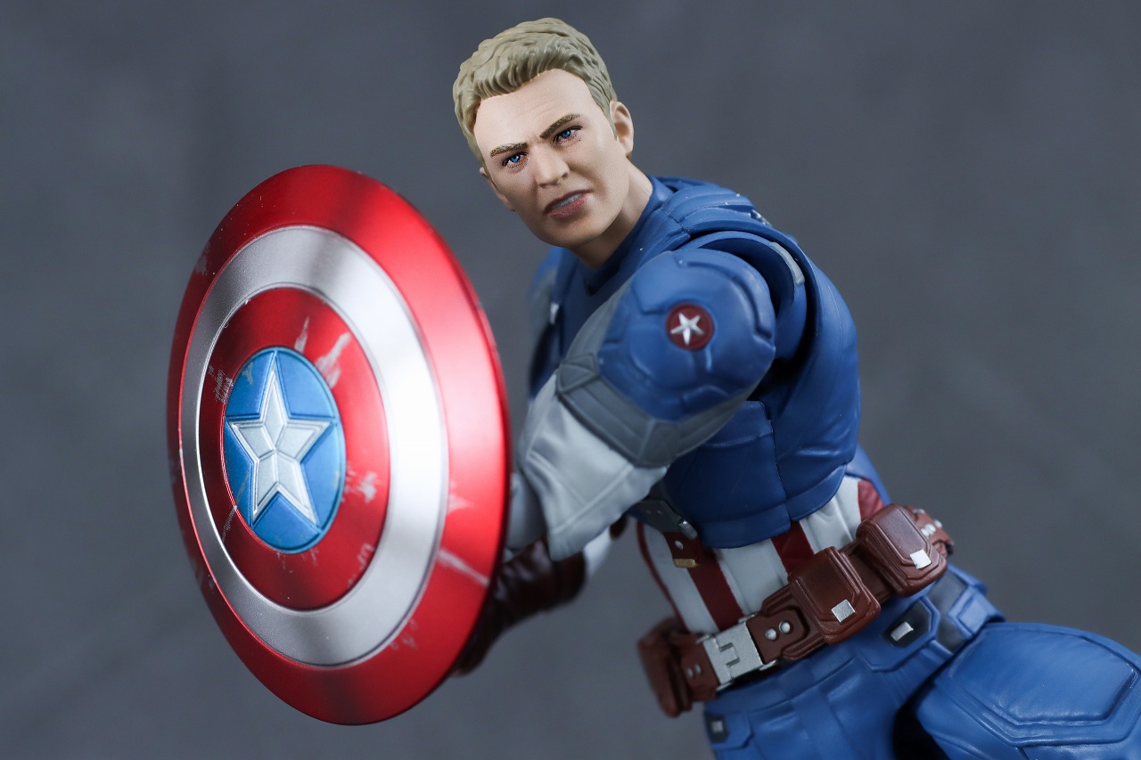 MAFEX　キャプテンアメリカ　Classic Suit　クラシックスーツ　レビュー　アクション