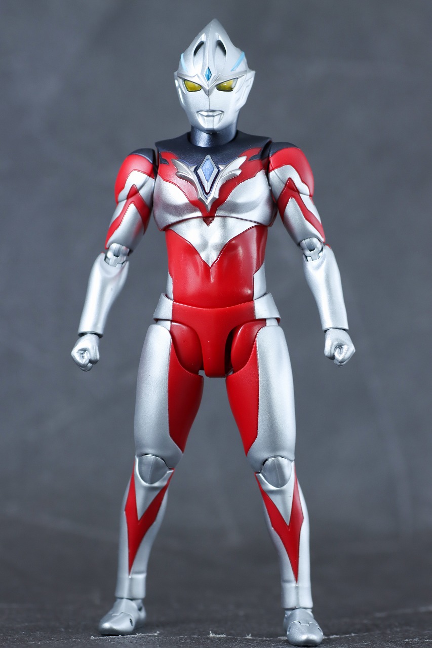 S.H.フィギュアーツ　ウルトラマンアーク　レビュー　本体