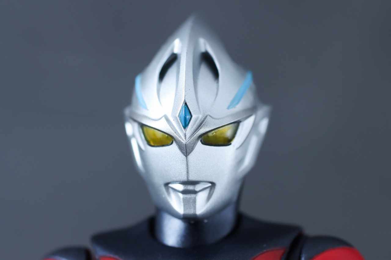 S.H.フィギュアーツ　ウルトラマンアーク　レビュー　本体