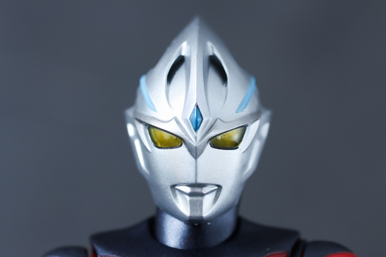 S.H.フィギュアーツ　ウルトラマンアーク　レビュー　本体