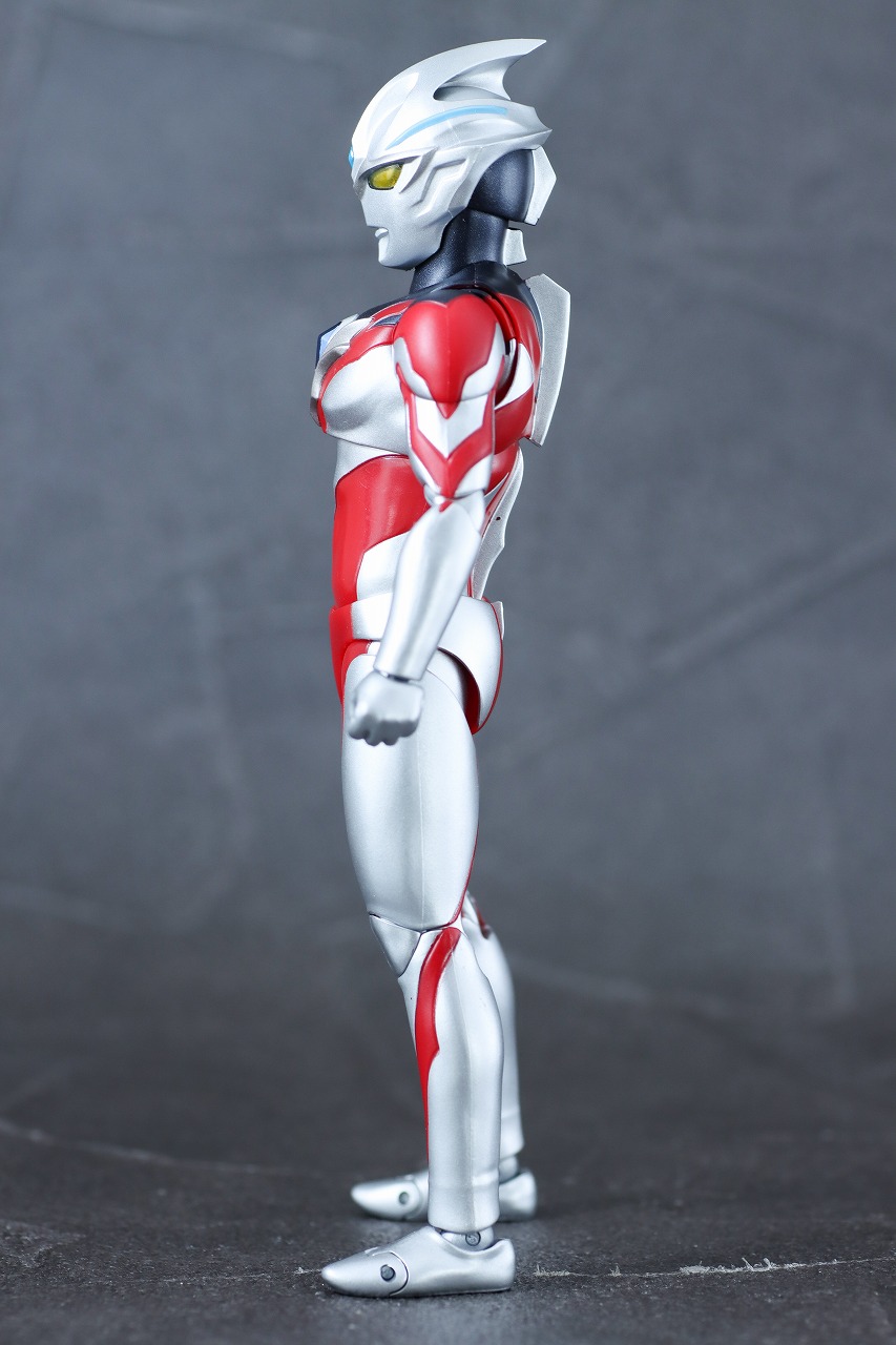 S.H.フィギュアーツ　ウルトラマンアーク　レビュー　本体