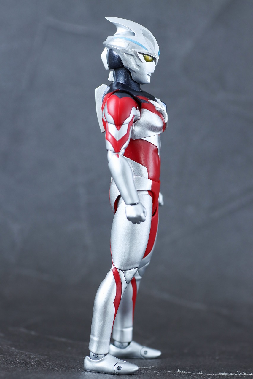 S.H.フィギュアーツ　ウルトラマンアーク　レビュー　本体