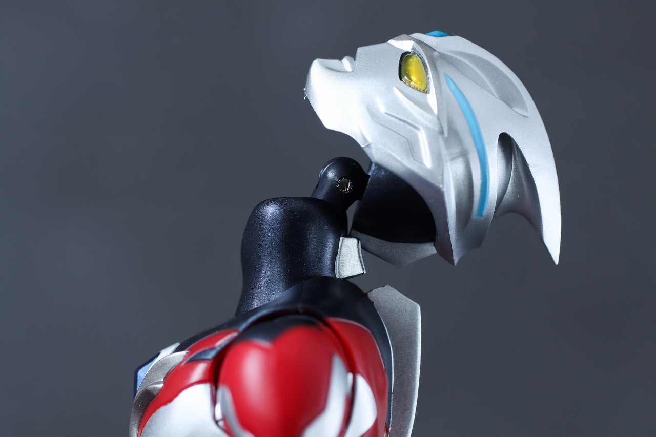 S.H.フィギュアーツ　ウルトラマンアーク　レビュー　可動範囲