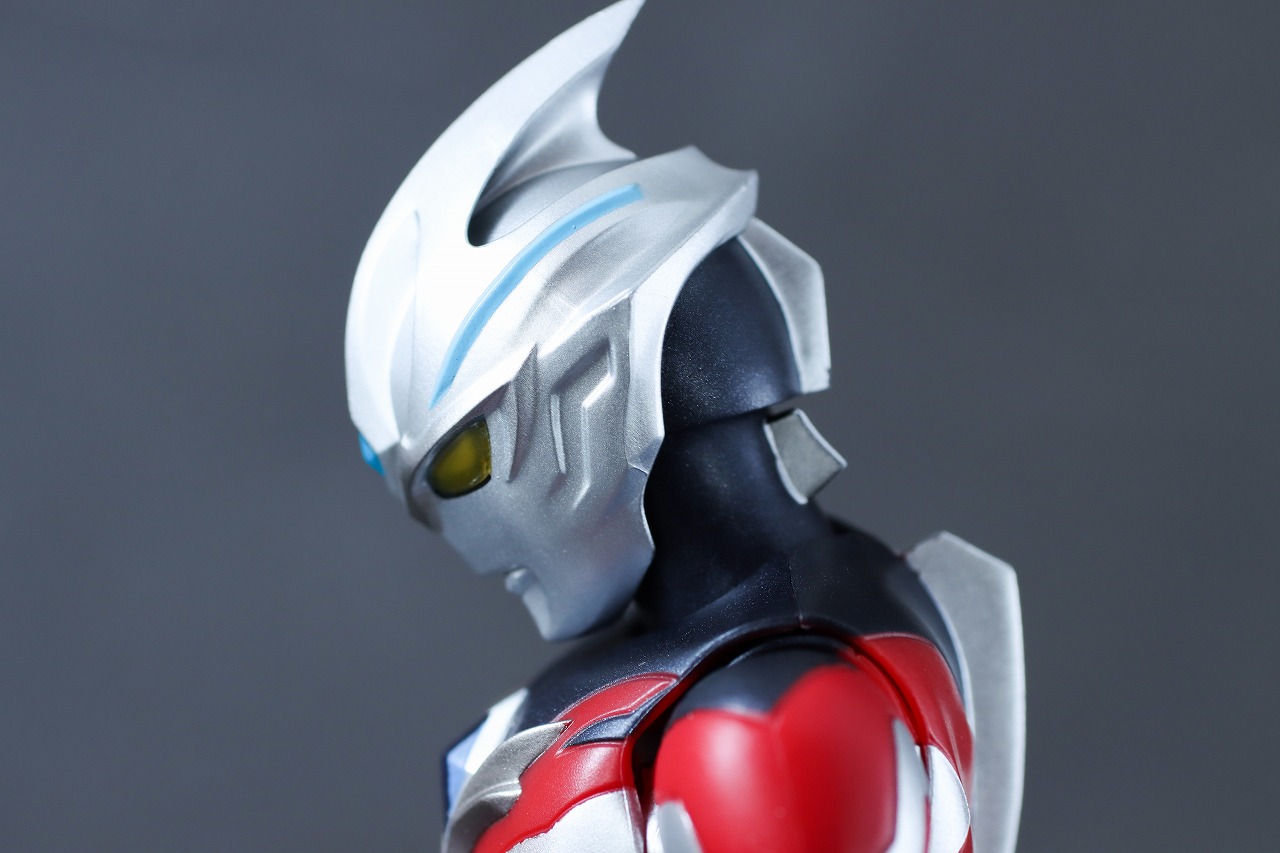 S.H.フィギュアーツ　ウルトラマンアーク　レビュー　可動範囲