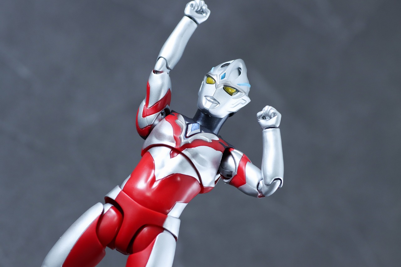 S.H.フィギュアーツ　ウルトラマンアーク　レビュー　アクション