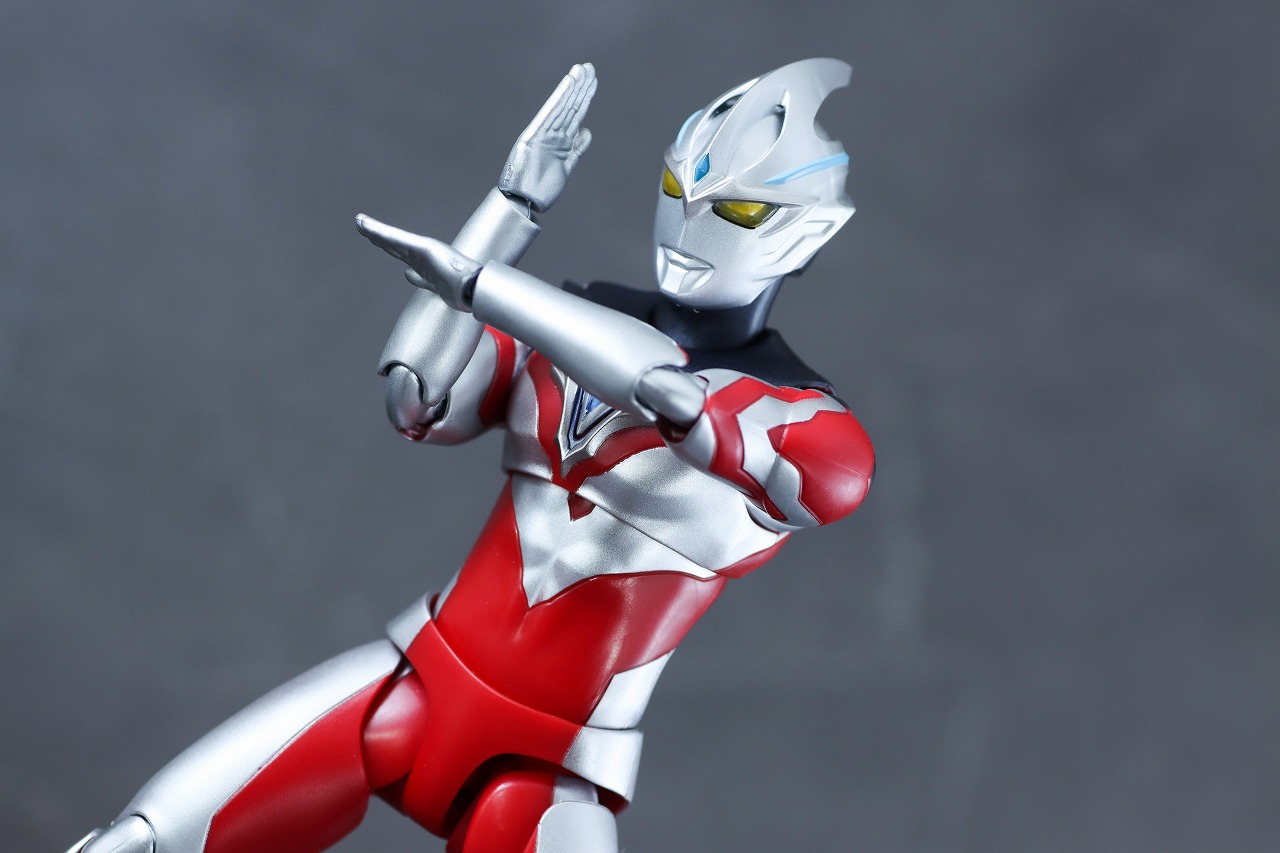 S.H.フィギュアーツ　ウルトラマンアーク　レビュー　アクション