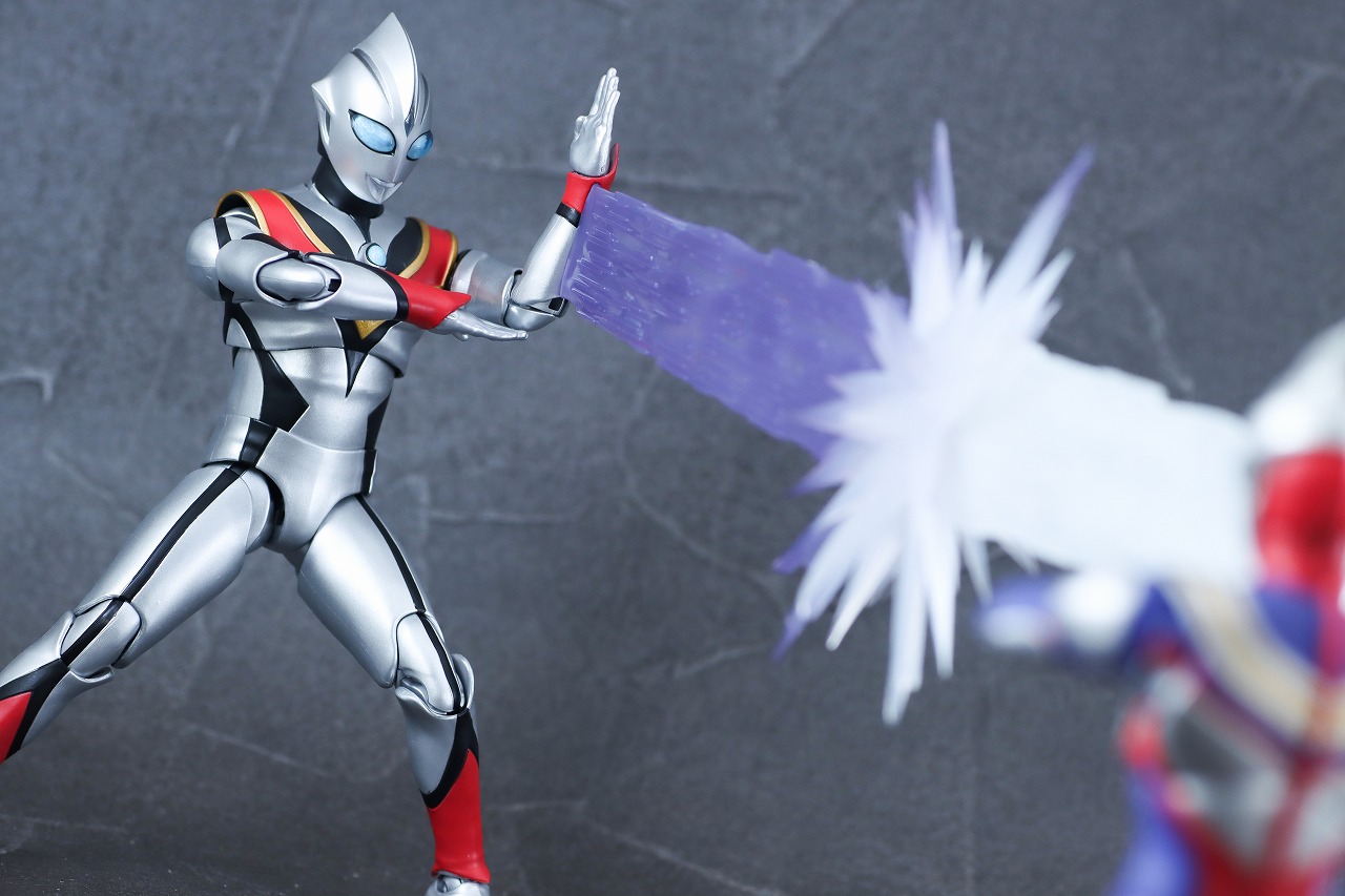 S.H.フィギュアーツ　イーヴィルティガ　真骨彫製法　レビュー　アクション　ウルトラマンティガ マルチタイプ