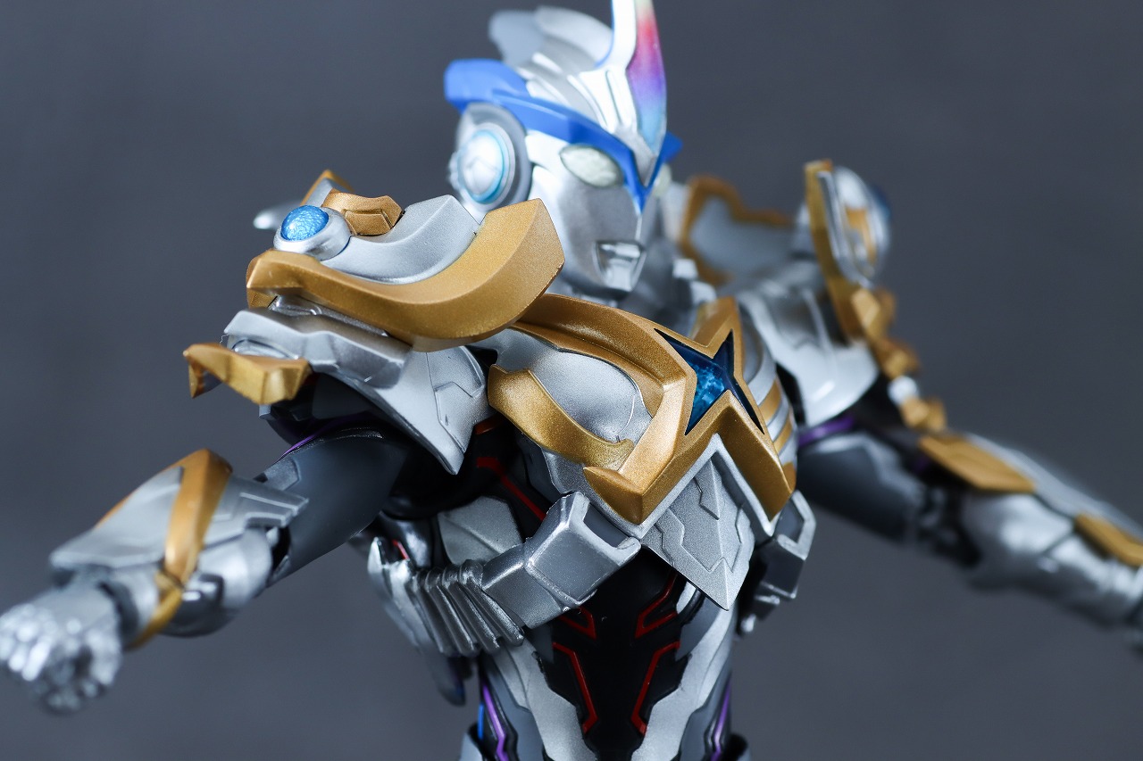 S.H.フィギュアーツ　ベータスパークアーマー　ウルトラマンエクシードX　レビュー　可動範囲