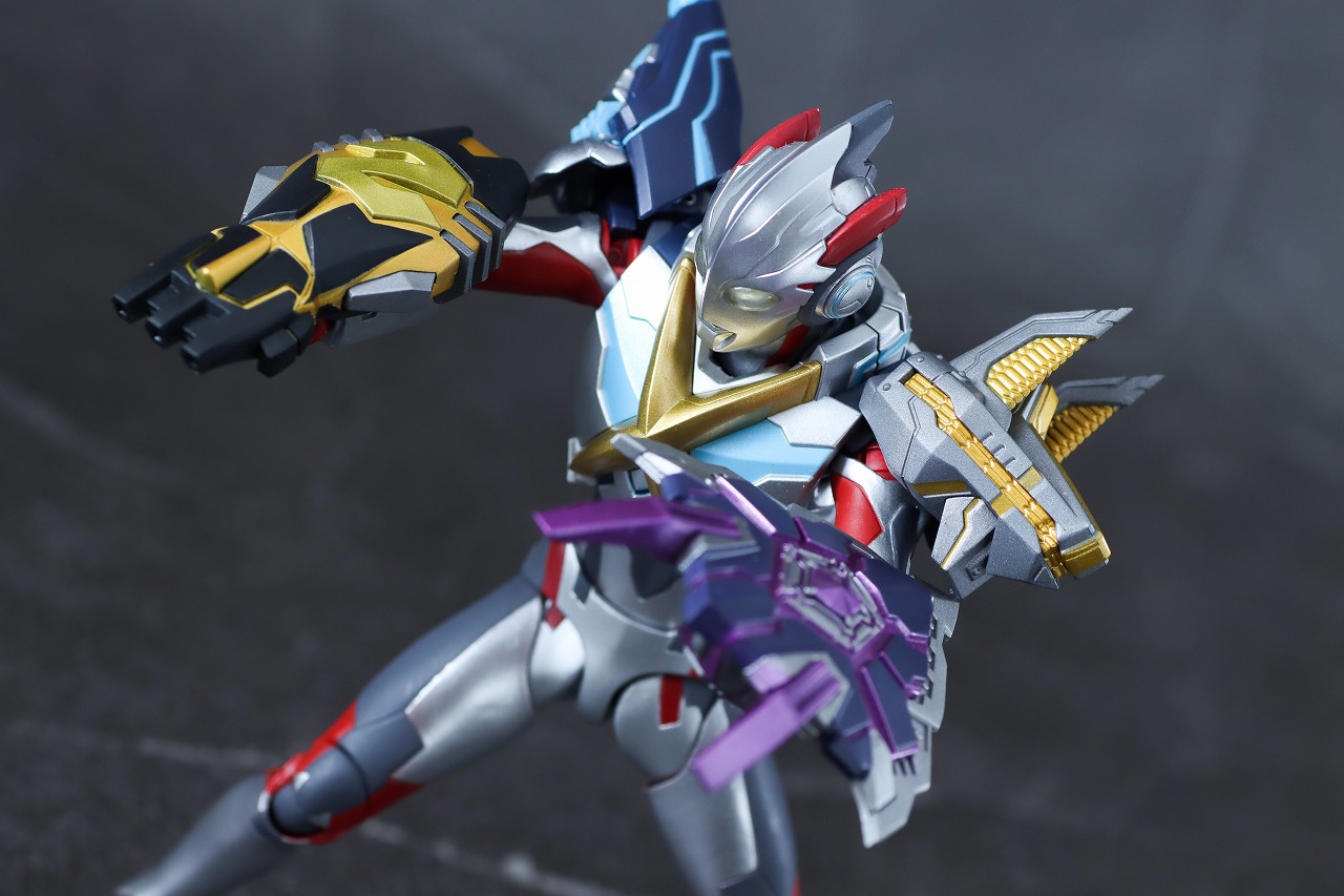 S.H.フィギュアーツ　ハイブリッドアーマー　ウルトラマンエックス　レビュー　アクション