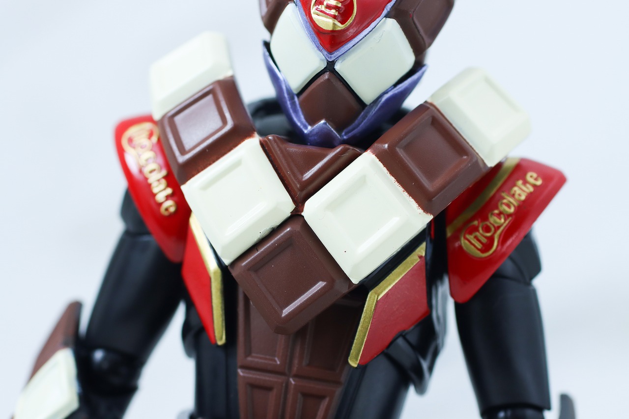 仮面ライダーアクションフィギュア　仮面ライダーヴァレン チョコドンフォーム　レビュー　本体