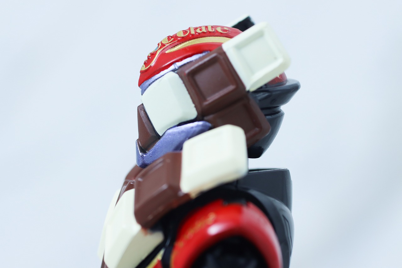 仮面ライダーアクションフィギュア　仮面ライダーヴァレン チョコドンフォーム　レビュー　可動範囲