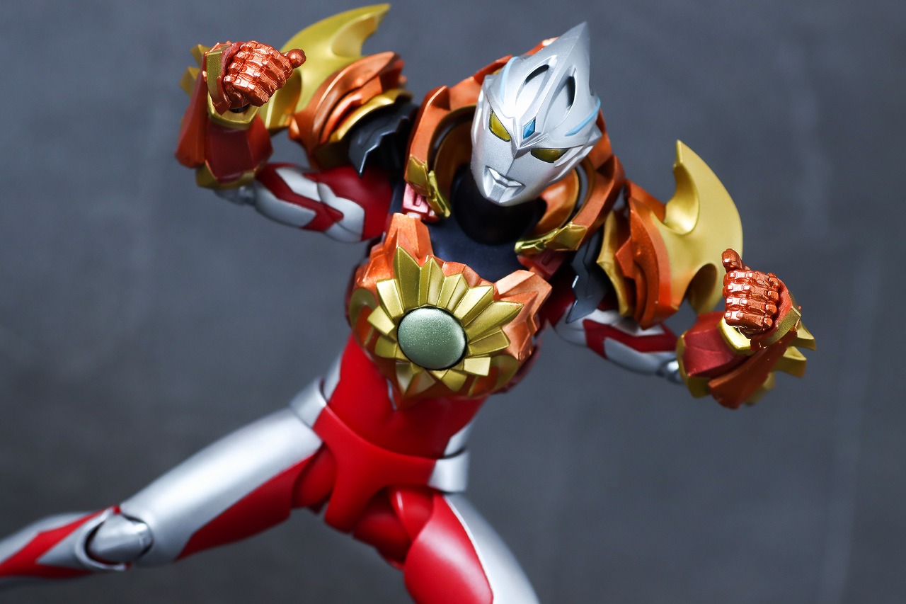 S.H.フィギュアーツ　ソリスアーマー　ウルトラマンアーク　レビュー　アクション