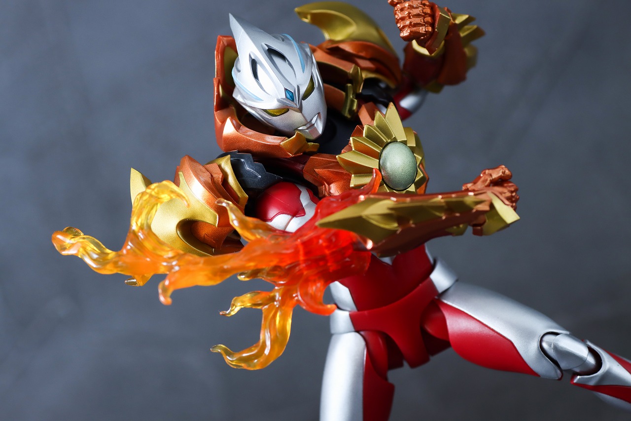 S.H.フィギュアーツ　ソリスアーマー　ウルトラマンアーク　レビュー　アクション