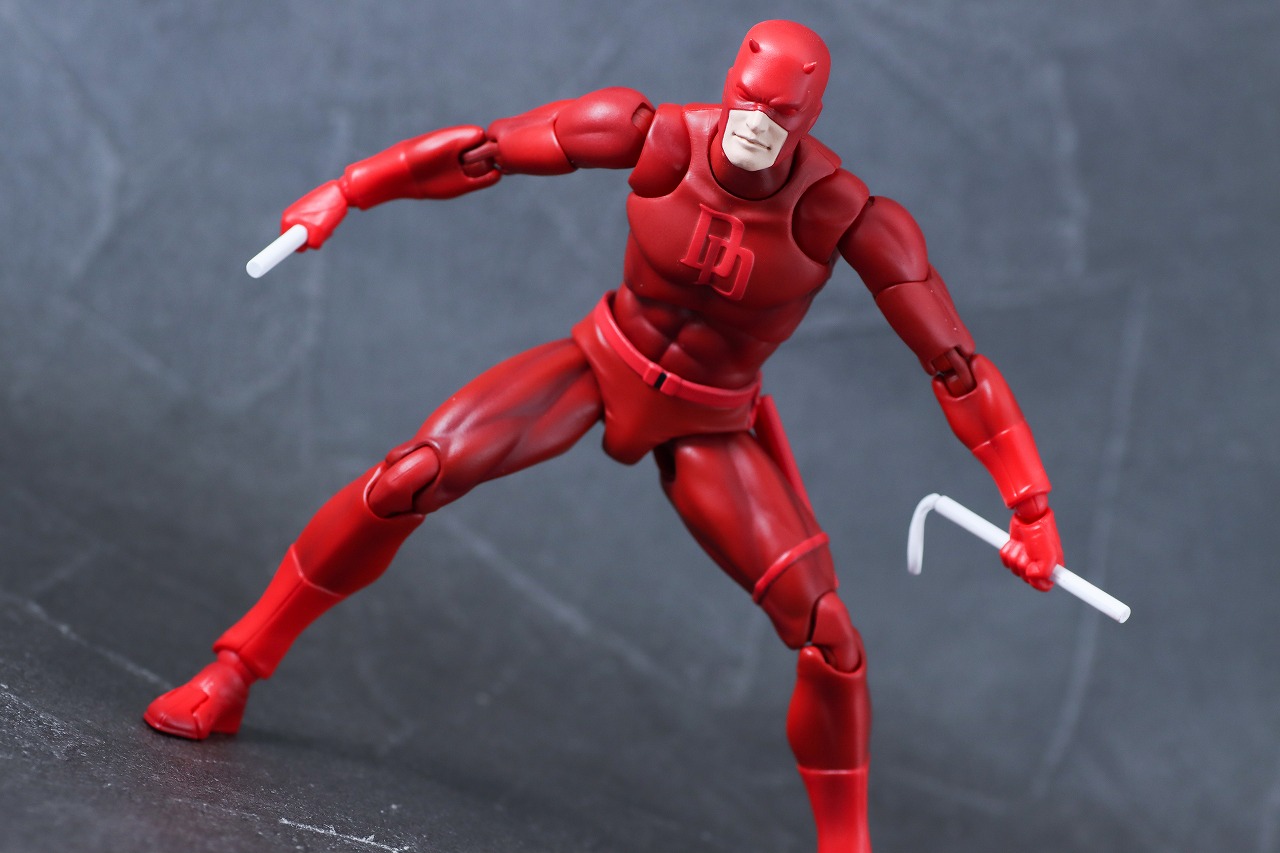 MAFEX　デアデビル　Comic Ver.　レビュー　アクション