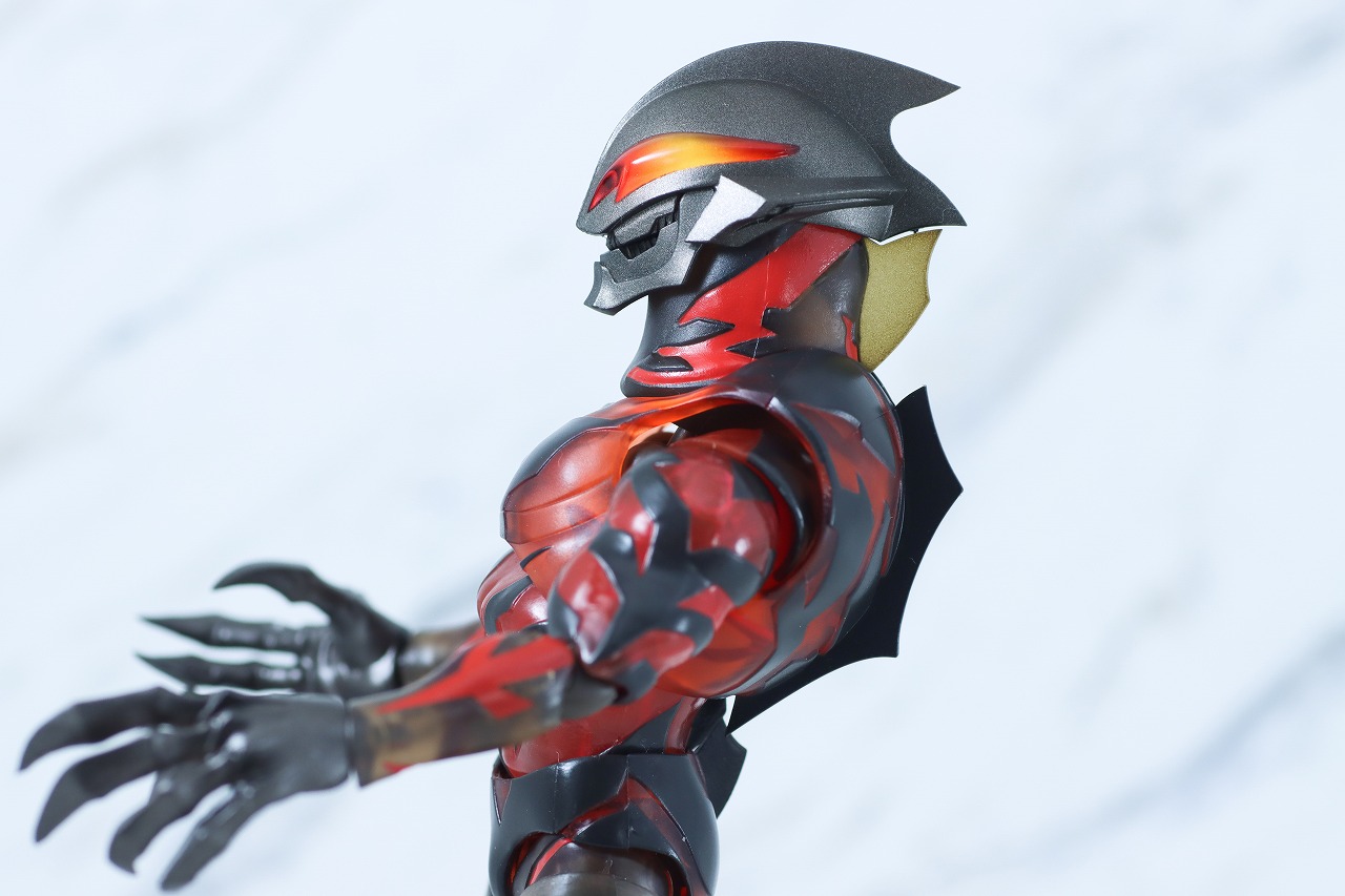 S.H.フィギュアーツ　ウルトラマンベリアル Clear Color Ver.　レビュー　可動範囲