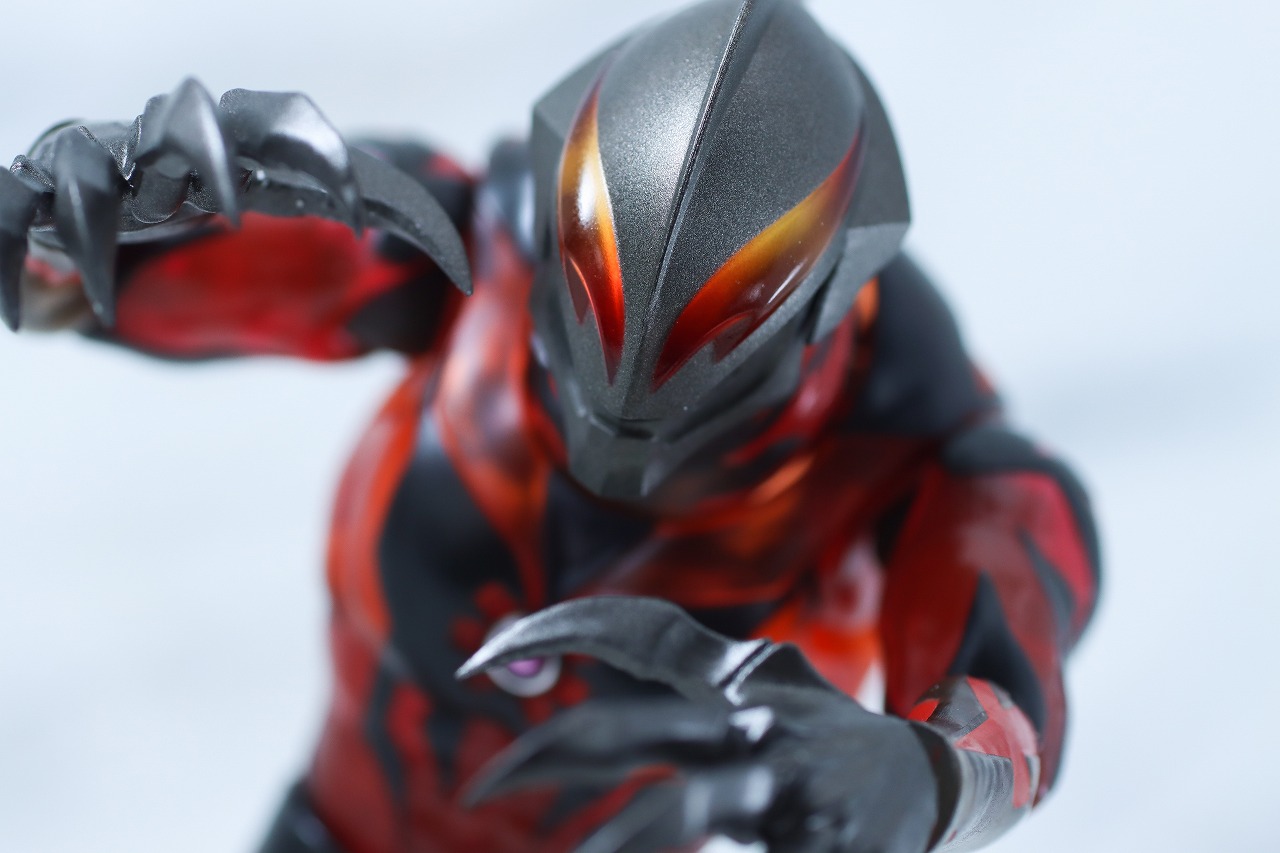 S.H.フィギュアーツ　ウルトラマンベリアル Clear Color Ver.　レビュー　アクション