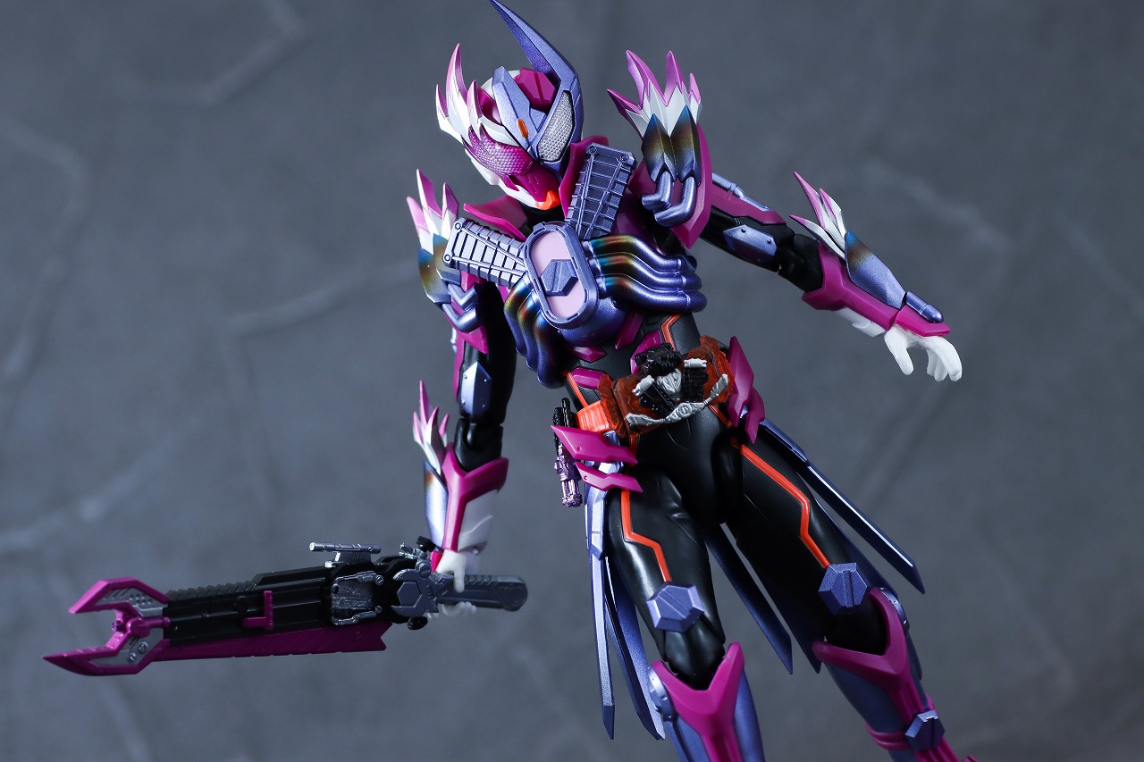 S.H.フィギュアーツ　仮面ライダーヴァルバラド　レビュー　アクション