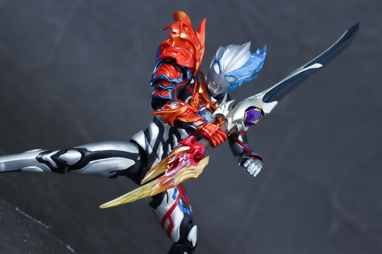 S.H.フィギュアーツ　ウルトラマンブレーザー ファードランアーマー　レビュー　アクション