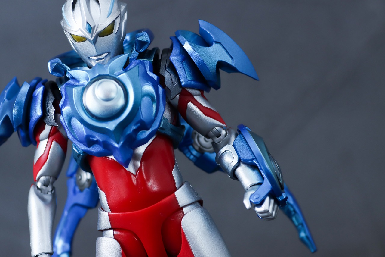 S.H.フィギュアーツ　ルーナアーマー　ウルトラマンアーク　レビュー　本体