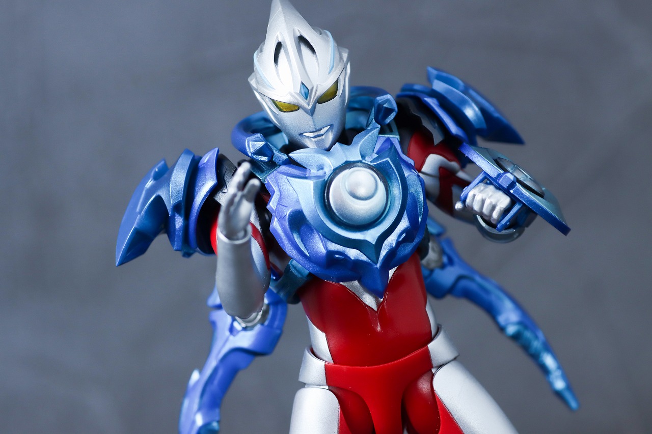 S.H.フィギュアーツ　ルーナアーマー　ウルトラマンアーク　レビュー　アクション