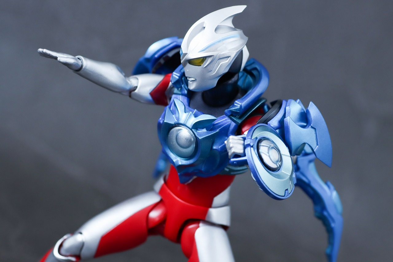 S.H.フィギュアーツ　ルーナアーマー　ウルトラマンアーク　レビュー　アクション