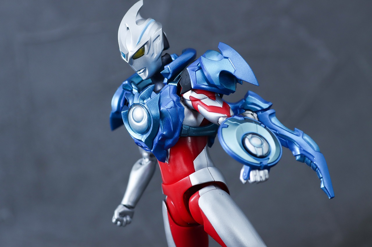 S.H.フィギュアーツ　ルーナアーマー　ウルトラマンアーク　レビュー　アクション