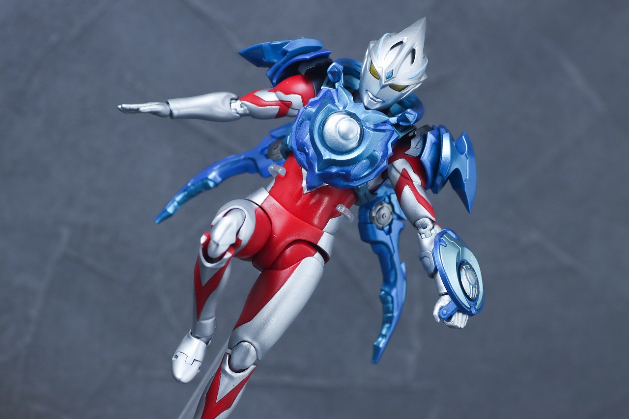 S.H.フィギュアーツ　ルーナアーマー　ウルトラマンアーク　レビュー　アクション