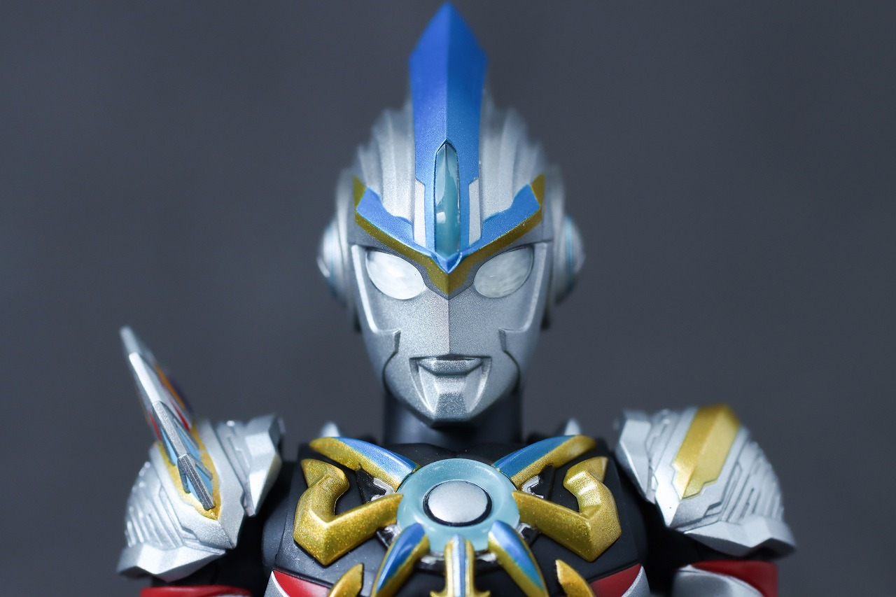 S.H.フィギュアーツ　ウルトラマンオーブ オーブトリニティ　レビュー　本体