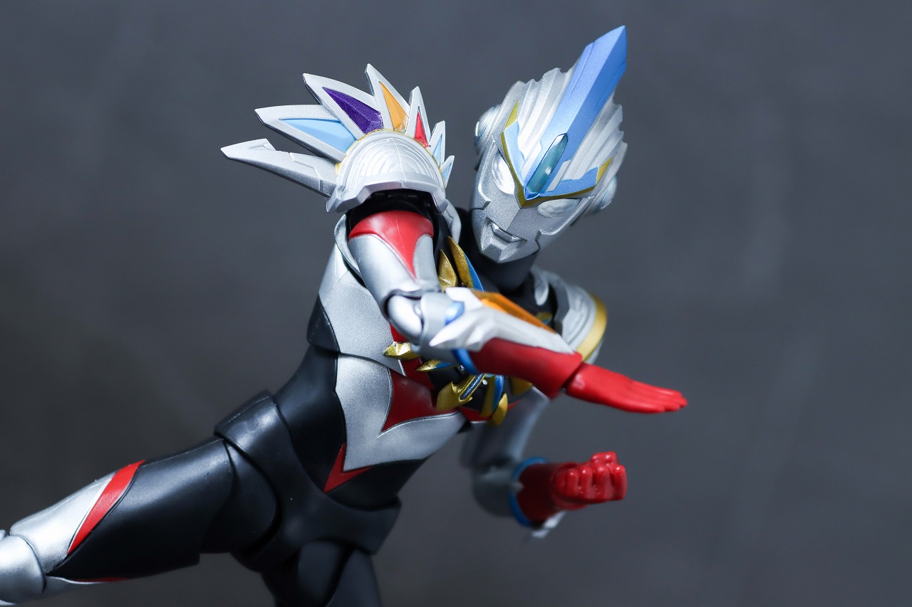 S.H.フィギュアーツ　ウルトラマンオーブ オーブトリニティ　レビュー　アクション