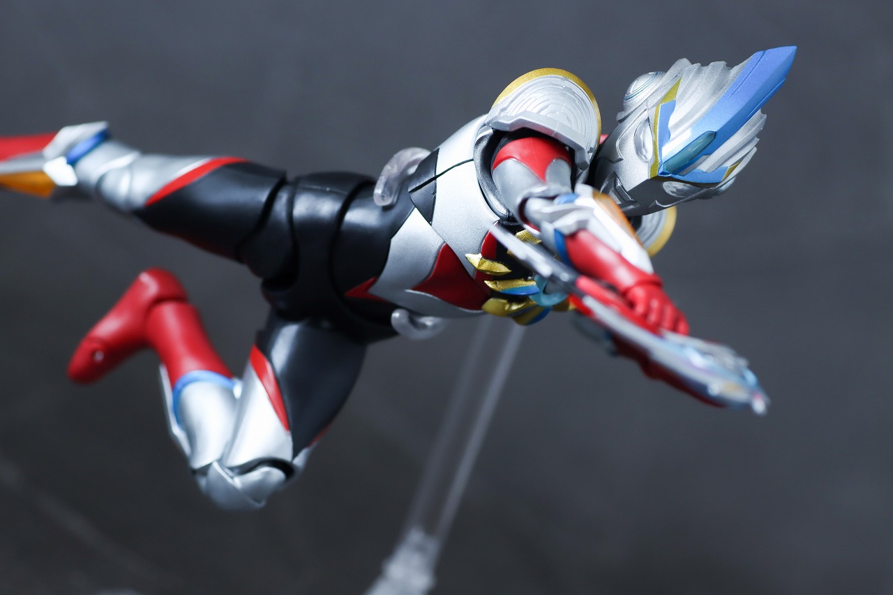 S.H.フィギュアーツ　ウルトラマンオーブ オーブトリニティ　レビュー　アクション