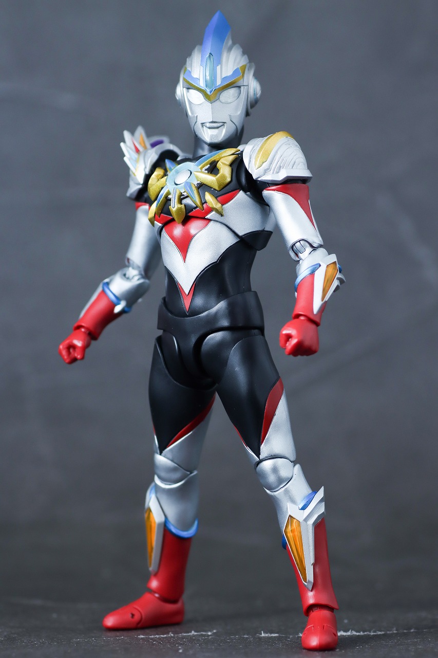 S.H.フィギュアーツ　ウルトラマンオーブ オーブトリニティ　レビュー　本体