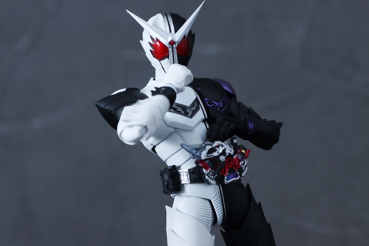 S.H.フィギュアーツ 真骨彫製法　仮面ライダーW ファングジョーカー（風都探偵アニメ化記念）　レビュー　アクション