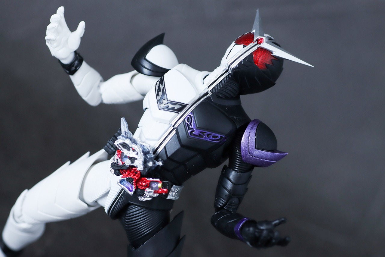 S.H.フィギュアーツ 真骨彫製法　仮面ライダーW ファングジョーカー（風都探偵アニメ化記念）　レビュー　アクション