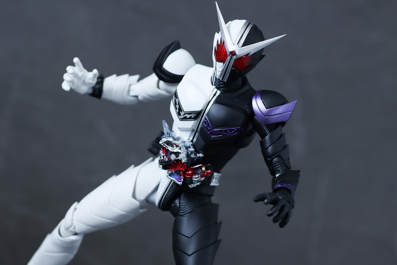 S.H.フィギュアーツ 真骨彫製法　仮面ライダーW ファングジョーカー（風都探偵アニメ化記念）　レビュー　アクション