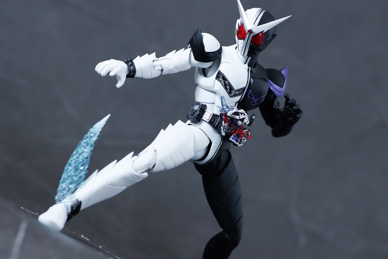 S.H.フィギュアーツ 真骨彫製法　仮面ライダーW ファングジョーカー（風都探偵アニメ化記念）　レビュー　アクション