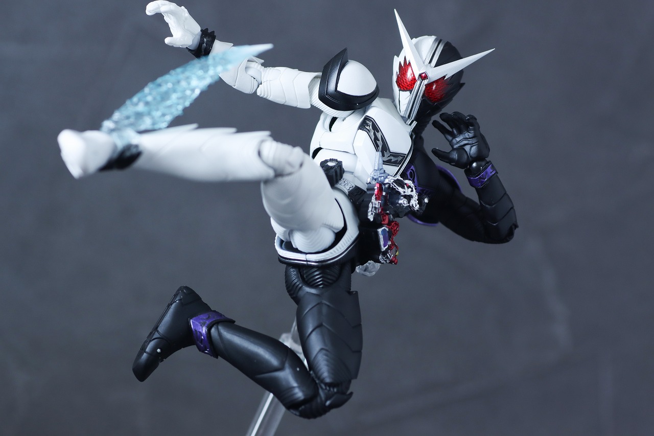 S.H.フィギュアーツ 真骨彫製法　仮面ライダーW ファングジョーカー（風都探偵アニメ化記念）　レビュー