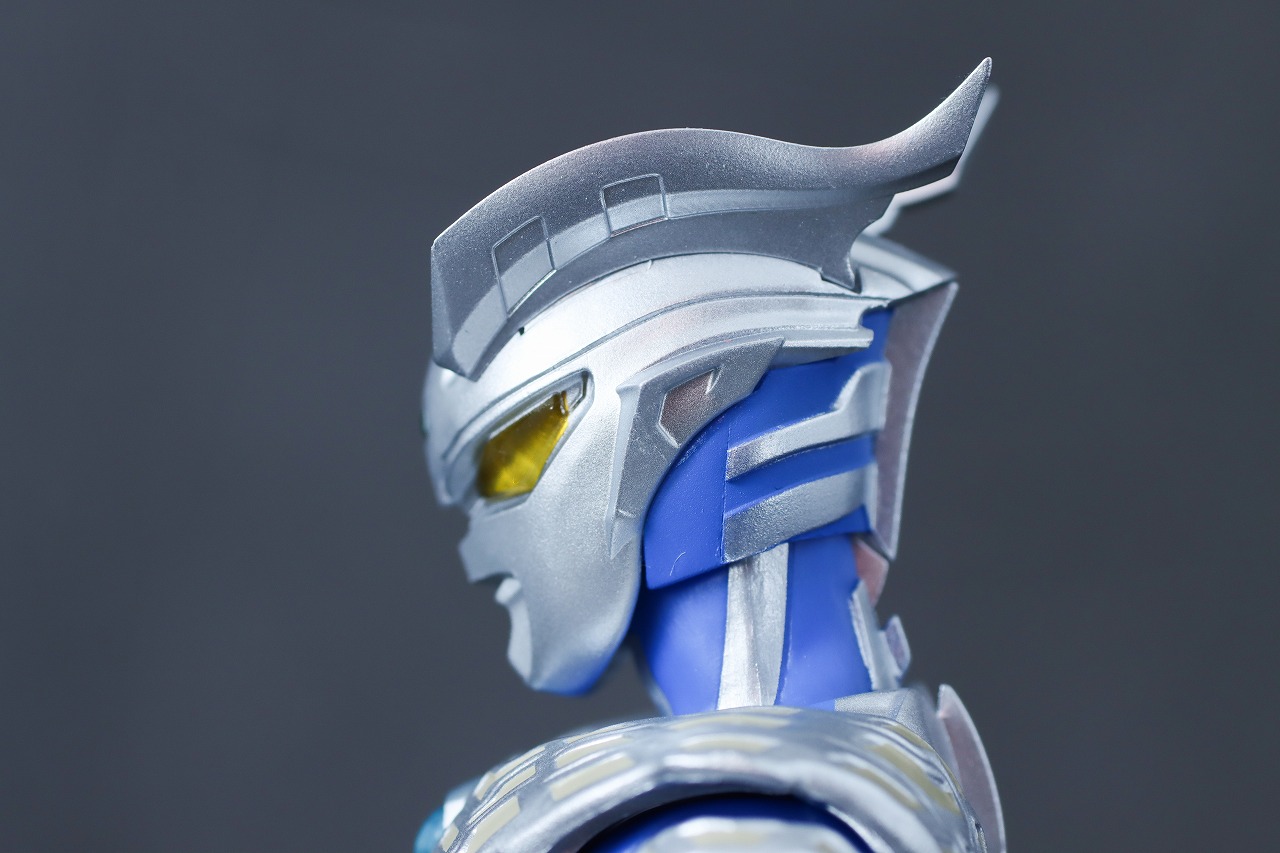 S.H.フィギュアーツ　ウルトラマンゼロ（ニュージェネ スターズVer.）　レビュー　本体