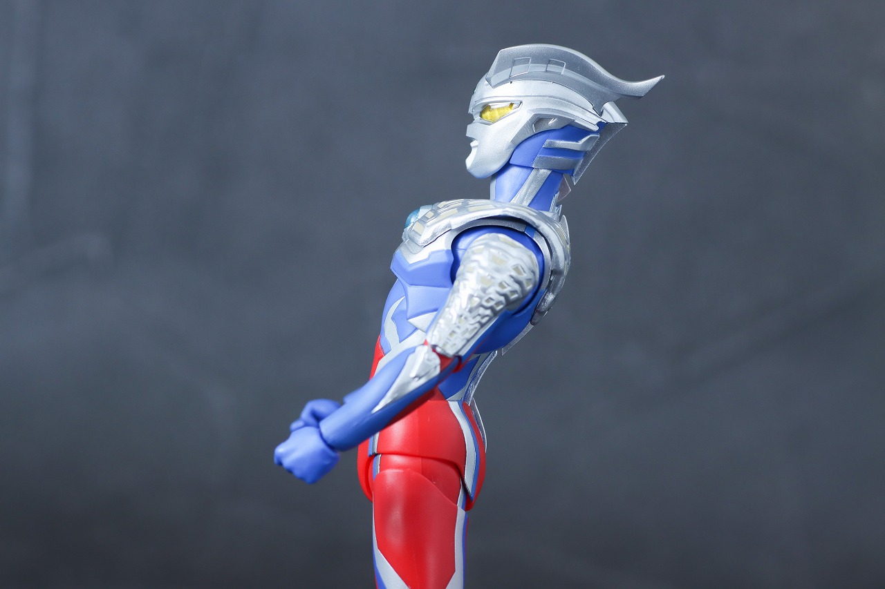 S.H.フィギュアーツ　ウルトラマンゼロ（ニュージェネ スターズVer.）　レビュー　可動範囲